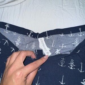 dark blue skirt high waist, very beachy and summery vibe